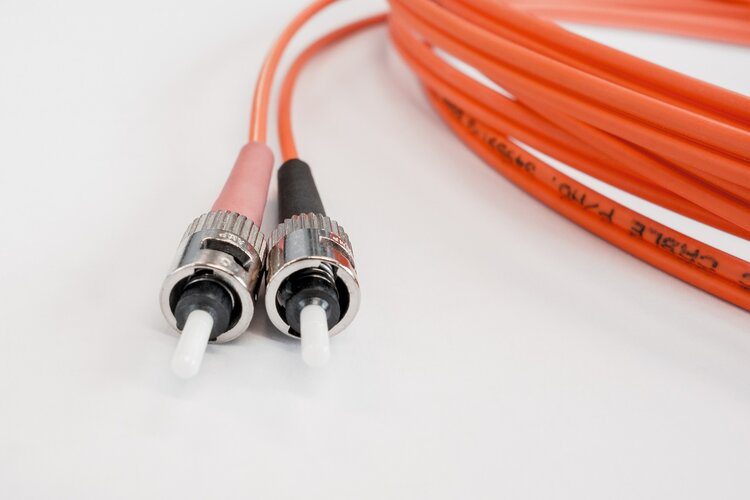 fiber-optic-cable-502894_1920